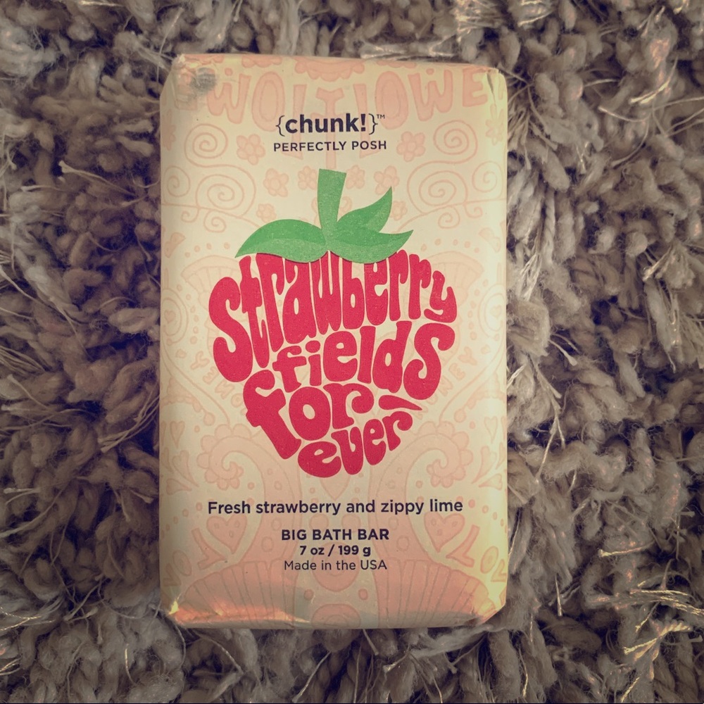 Perfectly Posh Strawberry Fields Chunk